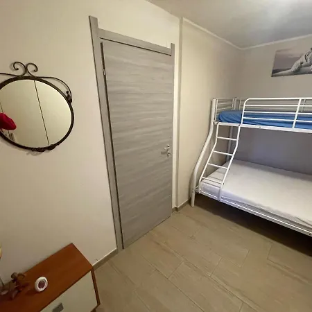 Nathan House Pistis Holiday home
